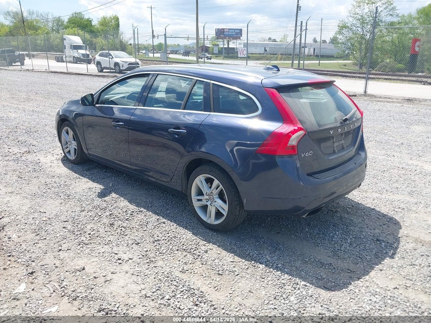2015 Volvo V60 VIN YV140MEK3F1222032 IAAI salvage auction — REAR END, Wait Title, sold $1,000 on 2026-08-07 (photo 3)