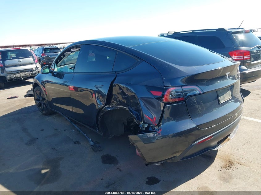 2024 Tesla Model y VIN 7SAYGDEE7RF163837 IAAI salvage auction — LEFT REAR, Wait Title, sold $10,925 on 2026-07-07 (photo 3)