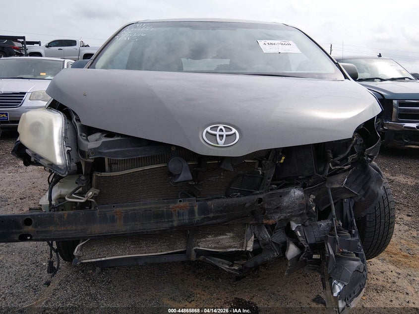 2011 Toyota Sienna VIN 5TDYK3DC0BS016251 IAAI salvage auction — FRONT END, Salvage (Oklahoma), sold $1,000 on 2026-07-28 (photo 6)