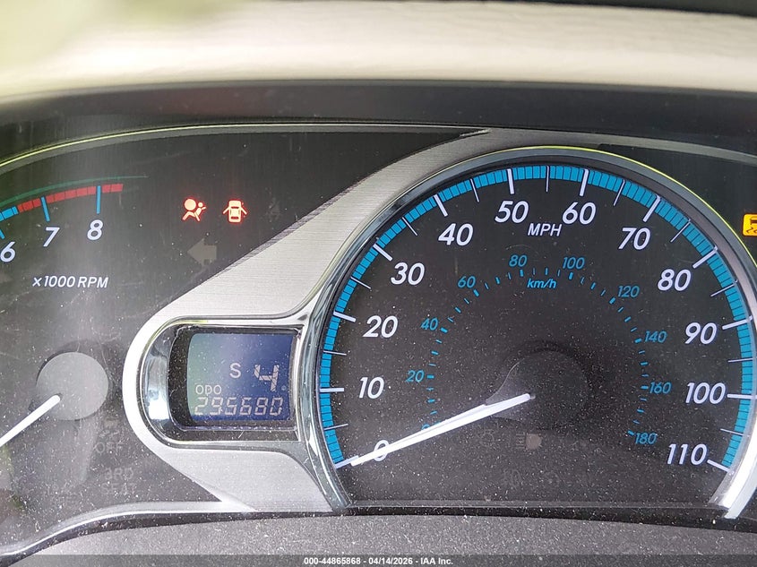 2011 Toyota Sienna VIN 5TDYK3DC0BS016251 IAAI salvage auction — FRONT END, Salvage (Oklahoma), sold $1,000 on 2026-07-28 (photo 7)