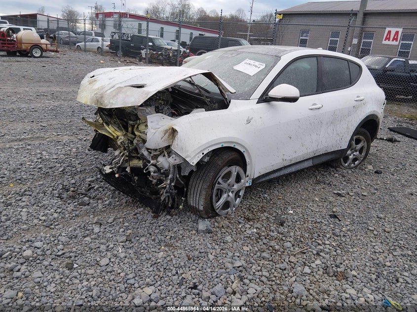 2023 Dodge Hornet VIN ZACNDFBN8P3A00992 IAAI salvage auction — FRONT & REAR, Wait Title, sold $25 on 2026-07-22 (photo 2)