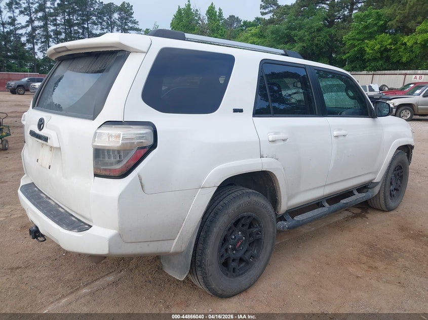 2021 Toyota 4runner VIN JTEEU5JR0M5238844 IAAI salvage auction — FRONT END, Wait Title, sold $10,200 on 2026-07-09 (photo 4)