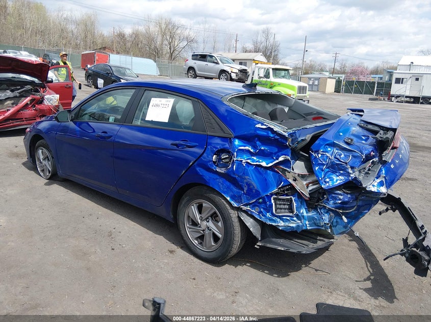 2025 Hyundai Elantra VIN KMHLL4DG3SU857701 IAAI salvage auction — ALL OVER, Salvage Title, sold $2,400 on 2026-07-15 (photo 3)