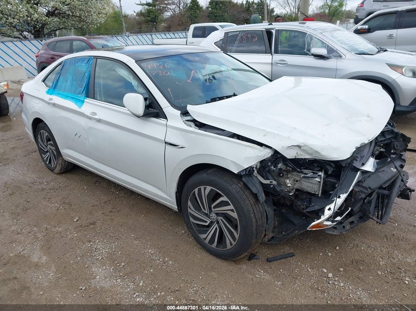 2020 Volkswagen Jetta VIN 3VWEB7BU0LM062649 IAAI salvage auction — FRONT END, Salvage Title, sold $2,300 on 2026-07-21 (photo 1)