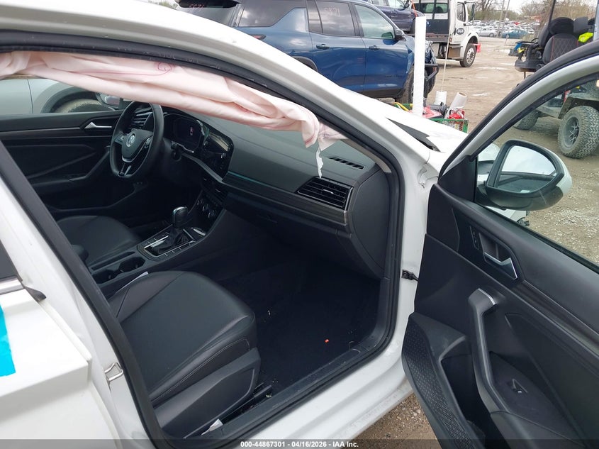 2020 Volkswagen Jetta VIN 3VWEB7BU0LM062649 IAAI salvage auction — FRONT END, Salvage Title, sold $2,300 on 2026-07-21 (photo 5)