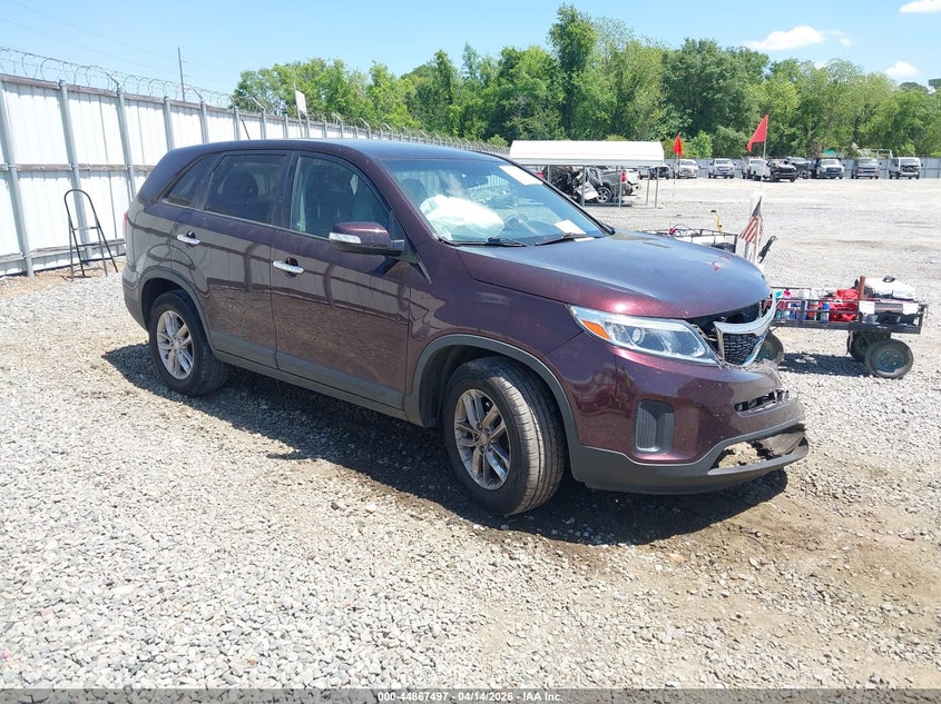 2014 Kia Sorento VIN 5XYKT3A60EG473094 IAAI salvage auction — FRONT END, Wait Title, sold $625 on 2026-07-27 (photo 1)