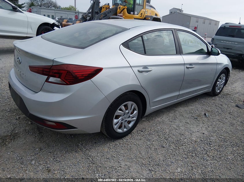 2019 Hyundai Elantra VIN KMHD74LF3KU774318 IAAI salvage auction — NORMAL WEAR, Original (Ohio), sold $4,025 on 2026-07-28 (photo 4)