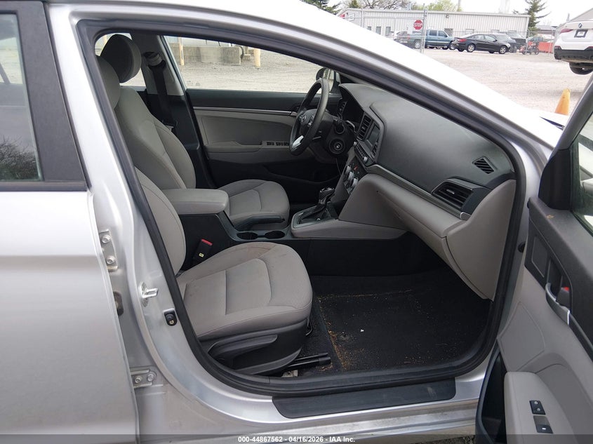 2019 Hyundai Elantra VIN KMHD74LF3KU774318 IAAI salvage auction — NORMAL WEAR, Original (Ohio), sold $4,025 on 2026-07-28 (photo 5)
