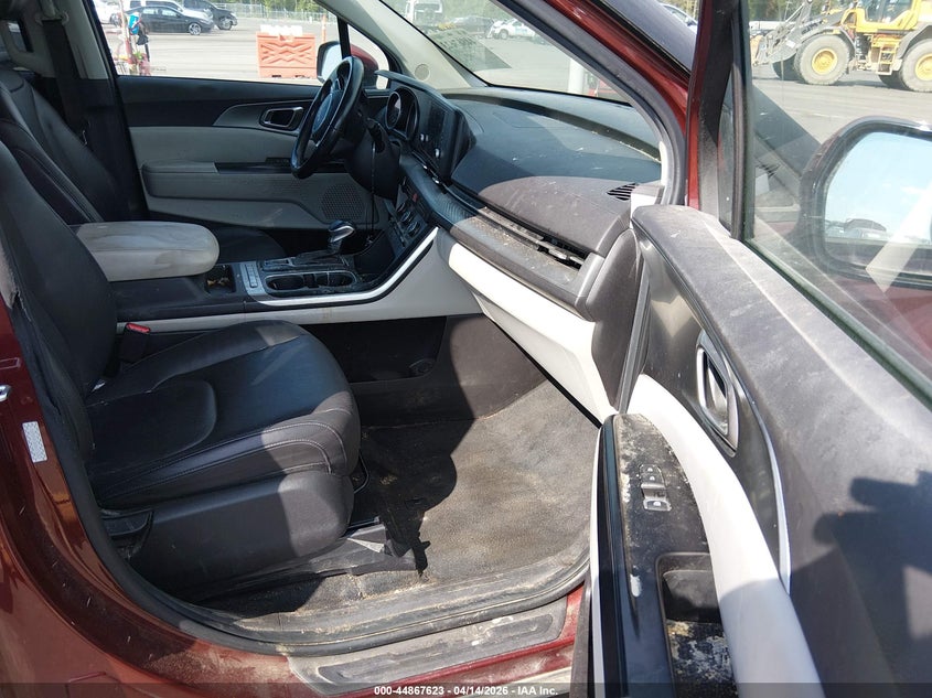 2022 Kia Carnival VIN KNDNB4H36N6176383 IAAI salvage auction — REAR END, Wait Title, sold $8,250 on 2026-07-22 (photo 5)