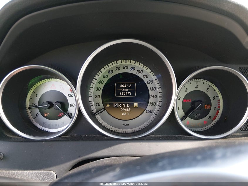 2012 Mercedes-benz C-klasse VIN WDDGF4HB9CR231673 IAAI salvage auction — WATER/FLOOD, Salvage Title, sold $450 on 2026-08-19 (photo 7)