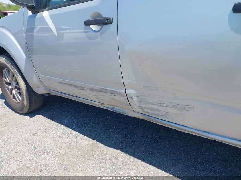 2019 Nissan Navara (frontier) VIN 1N6AD0ER5KN794402 IAAI salvage auction — LEFT SIDE, Salvage - Greater Than 75% (Maryland), sold $4,500 on 2026-09-15 (photo 6)
