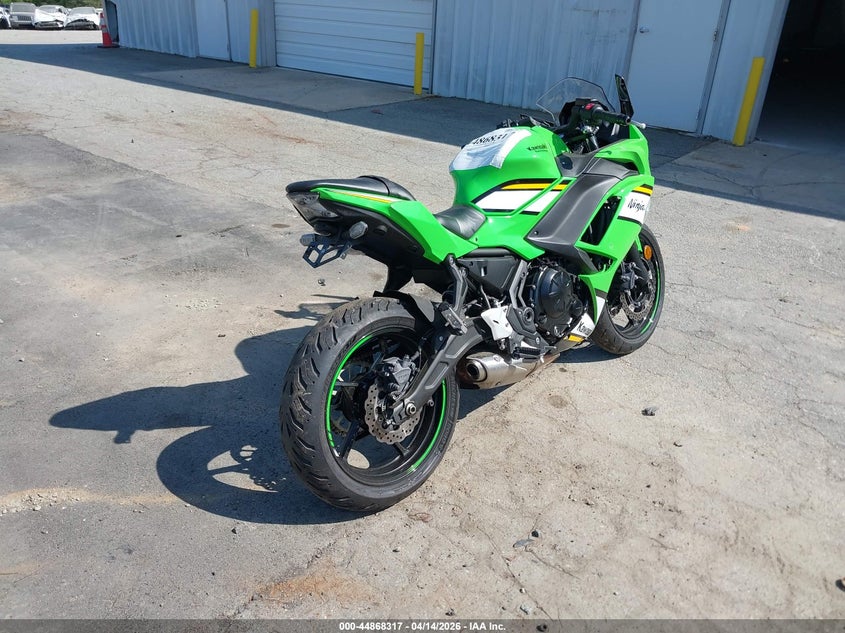 2025 Kawasaki Ninja VIN ML5EXEP19SDAE2300 IAAI salvage auction — FRONT END, Wait Title, sold $1,875 on 2026-07-21 (photo 4)