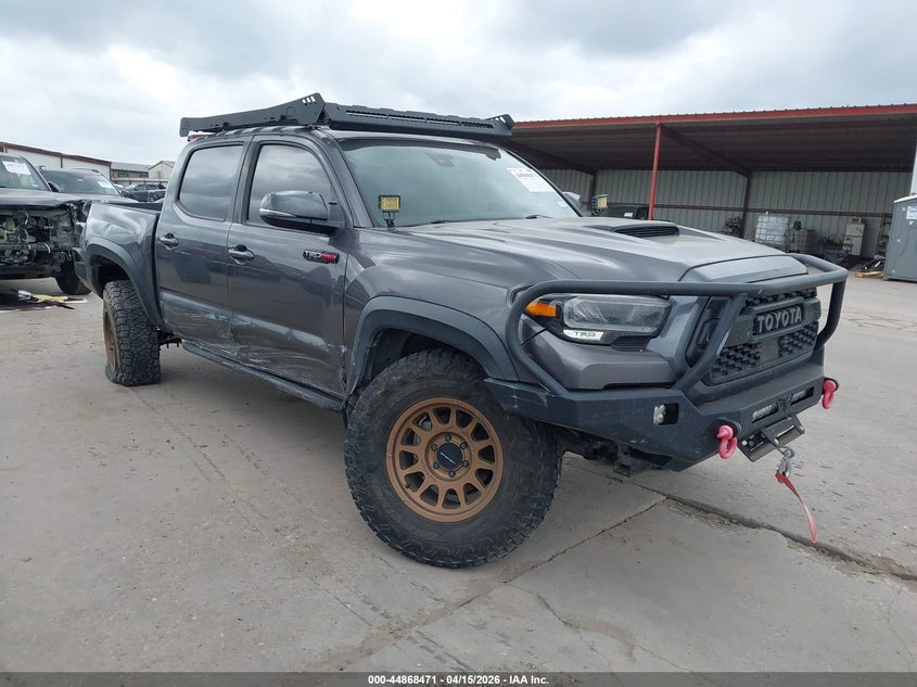 2021 Toyota Tacoma VIN 5TFCZ5AN7MX258295 IAAI salvage auction — UNDERCARRIAGE, Wait Title, sold $13,200 on 2026-07-28 (photo 1)
