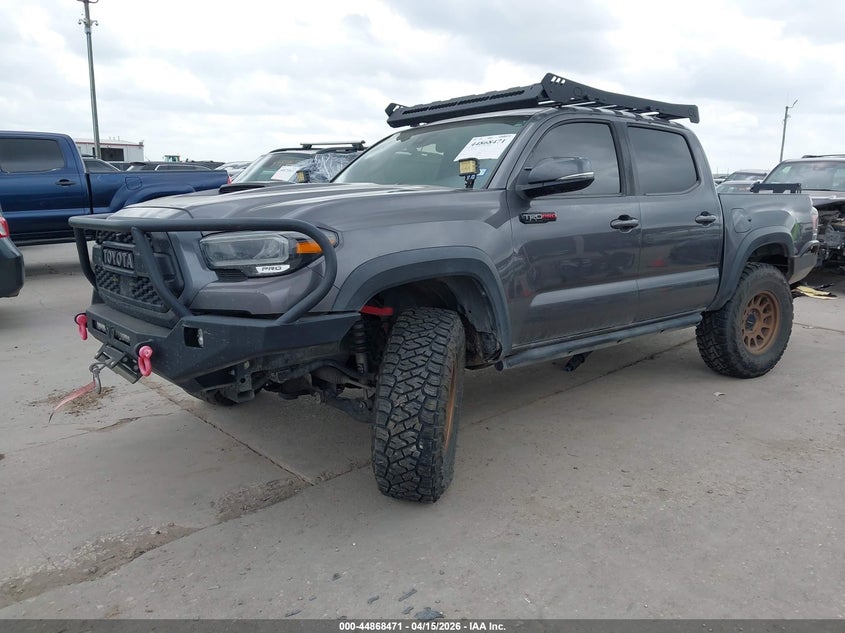 2021 Toyota Tacoma VIN 5TFCZ5AN7MX258295 IAAI salvage auction — UNDERCARRIAGE, Wait Title, sold $13,200 on 2026-07-28 (photo 2)