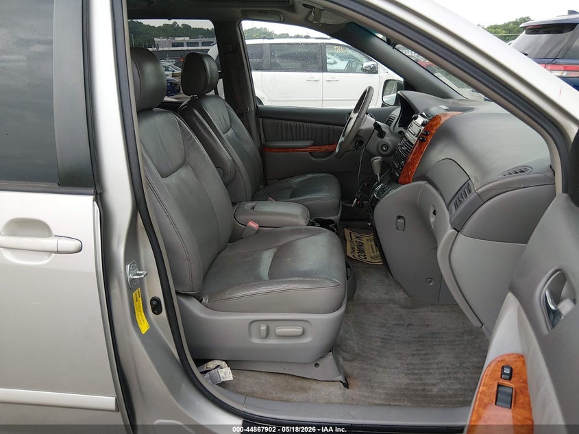 2006 Toyota Sienna VIN 5TDZA22C06S492154 IAAI salvage auction — UNKNOWN, Salvage (Missouri), sold $1,100 on 2026-07-14 (photo 5)