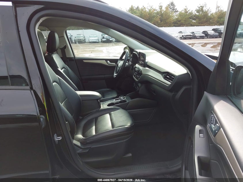 2022 Ford Escape VIN 1FMCU9H95NUA93716 IAAI salvage auction — FRONT END, Wait Title, sold $3,450 on 2026-07-10 (photo 5)