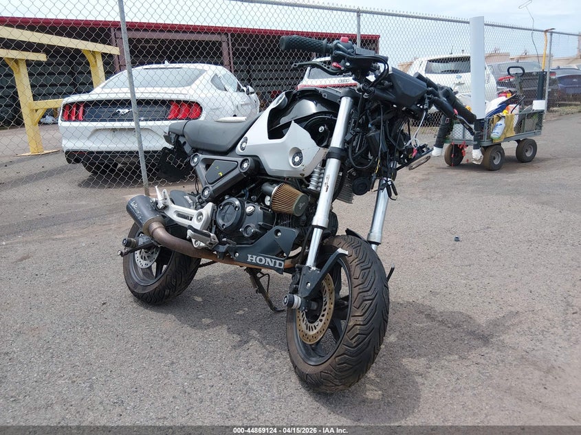 2023 Honda Grom VIN MLHJC9213P5103803 IAAI salvage auction — FRONT END, Salvage (Hawaii), sold $25 on 2026-07-29 (photo 1)
