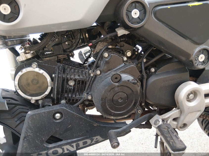 2023 Honda Grom VIN MLHJC9213P5103803 IAAI salvage auction — FRONT END, Salvage (Hawaii), sold $25 on 2026-07-29 (photo 9)