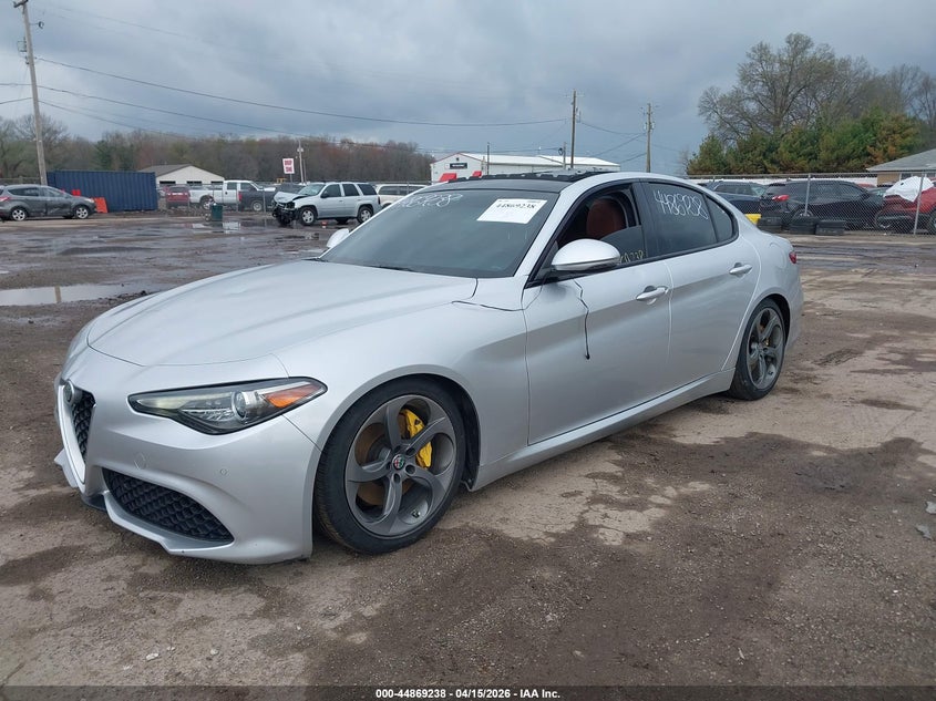 2017 Alfa romeo Giulia VIN ZARFAEEN9H7554655 IAAI salvage auction — HAIL, Wait Title, sold $1,150 on 2026-07-28 (photo 2)