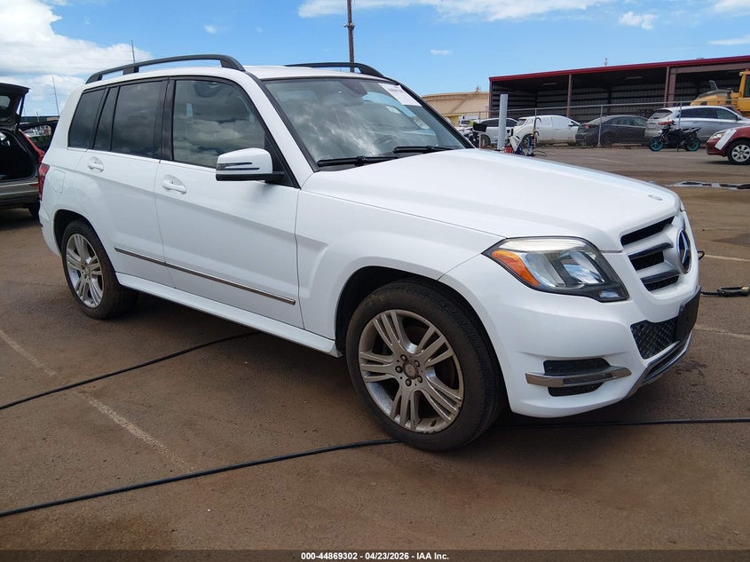 2014 Mercedes-benz Glk-klasse VIN WDCGG5HB6EG195706 IAAI salvage auction — WATER/FLOOD, Salvage (Hawaii), sold $825 on 2026-08-11 (photo 1)