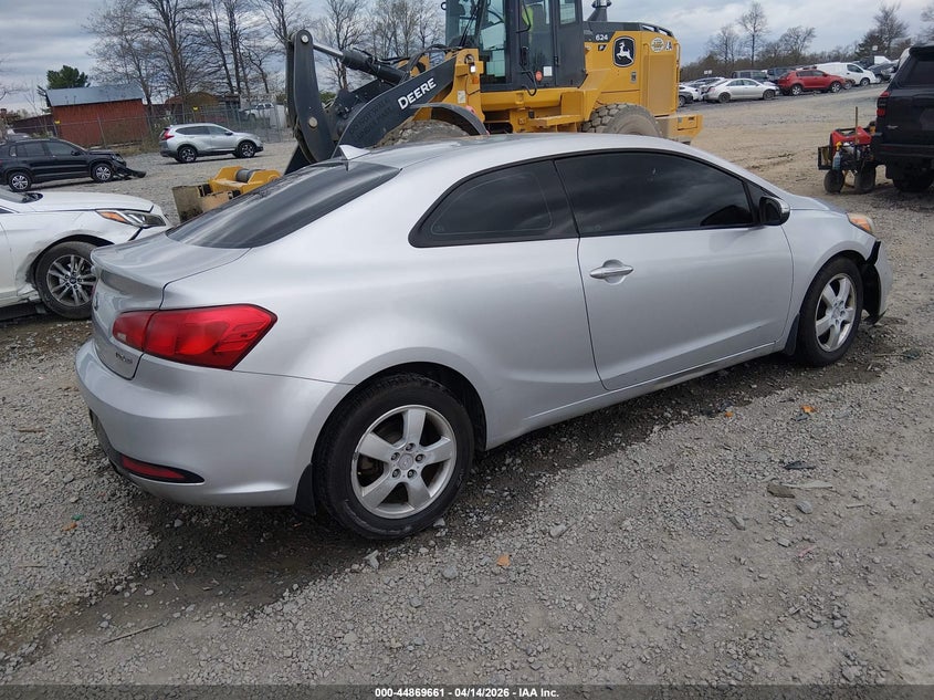 2016 Kia Forte VIN KNAFX6A87G5631707 IAAI salvage auction — LEFT SIDE, Wait Title, sold $100 on 2026-07-22 (photo 4)