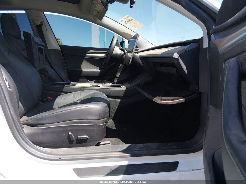 2021 Tesla Model 3 VIN 5YJ3E1EA4MF075667 IAAI salvage auction — REAR END, Wait Title, sold $5,550 on 2026-07-23 (photo 5)