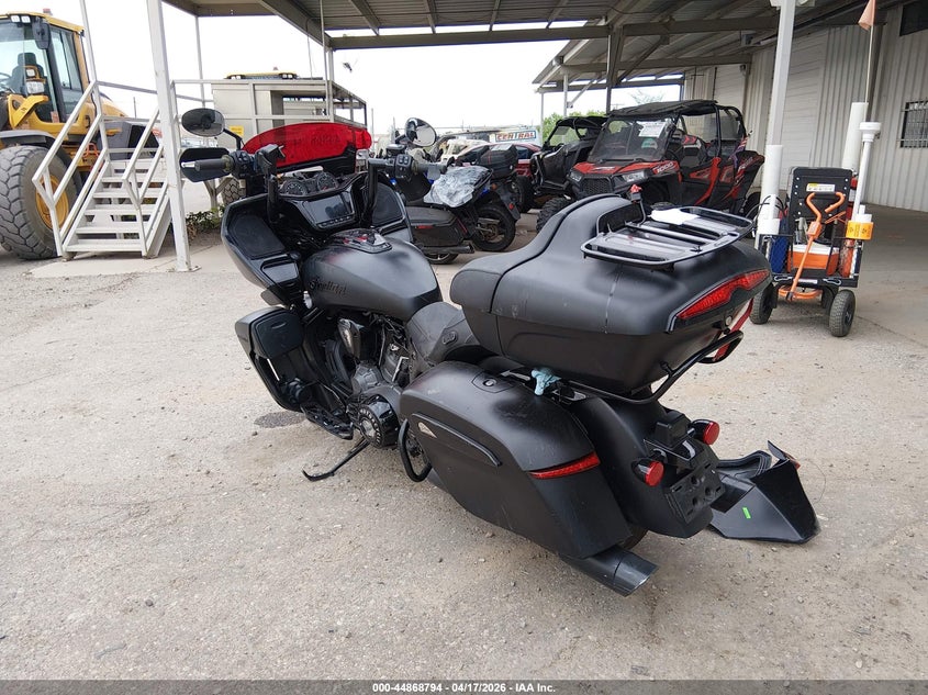 2025 Indian motorcycle co. Pursuit VIN 56KLDDSSXS3438494 IAAI salvage auction — SIDE, Salvage (New Mexico), sold $8,350 on 2026-07-22 (photo 3)