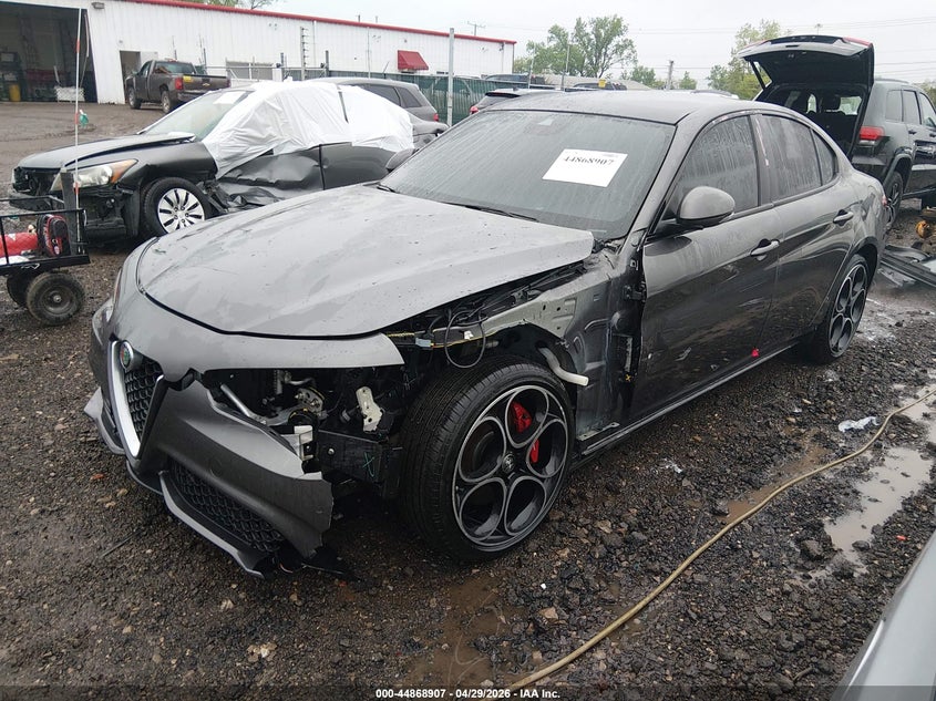 2022 Alfa romeo Giulia VIN ZARFANBN7N7662336 IAAI salvage auction — LEFT SIDE, Salvage (Kentucky), sold $9,700 on 2026-07-17 (photo 2)