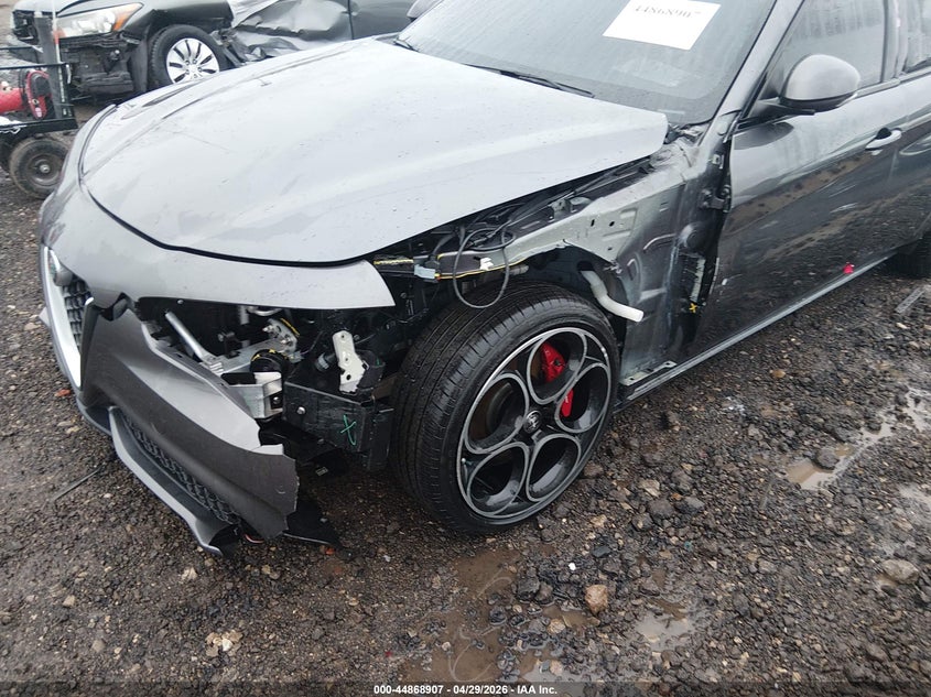 2022 Alfa romeo Giulia VIN ZARFANBN7N7662336 IAAI salvage auction — LEFT SIDE, Salvage (Kentucky), sold $9,700 on 2026-07-17 (photo 6)