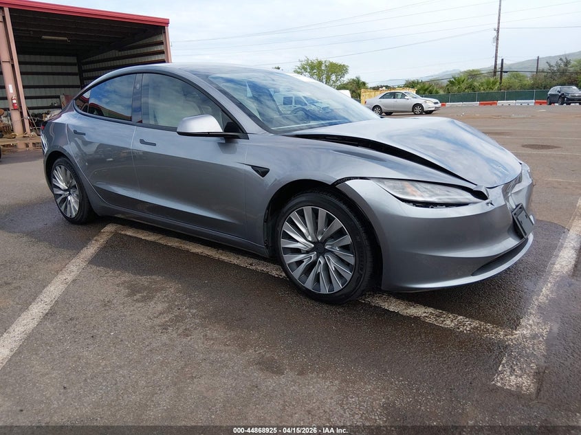 2025 Tesla Model 3 VIN 5YJ3E1EA2SF899812 IAAI salvage auction — FRONT END, Clear (Hawaii), sold $10,600 on 2026-07-23 (photo 1)