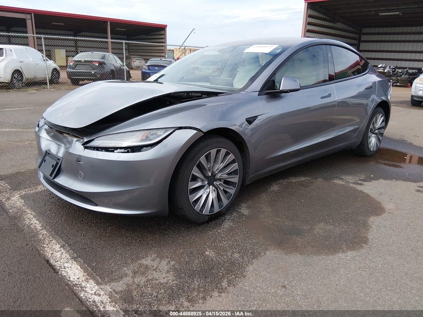 2025 Tesla Model 3 VIN 5YJ3E1EA2SF899812 IAAI salvage auction — FRONT END, Clear (Hawaii), sold $10,600 on 2026-07-28 (photo 2)
