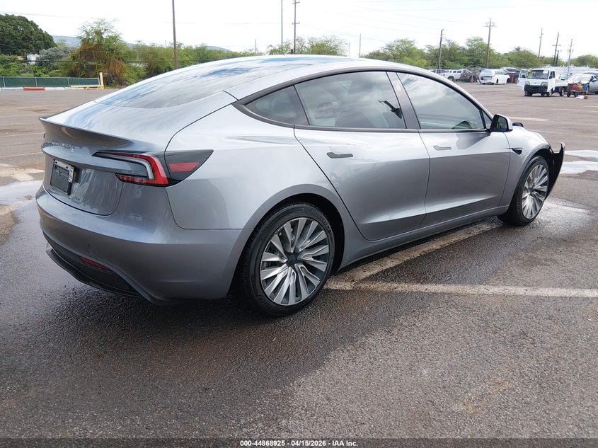 2025 Tesla Model 3 VIN 5YJ3E1EA2SF899812 IAAI salvage auction — FRONT END, Clear (Hawaii), sold $10,600 on 2026-07-23 (photo 4)