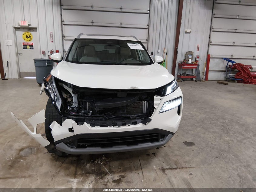 2022 Nissan Rogue VIN JN8BT3BB2NW337505 IAAI salvage auction — FRONT END, Salvage (Iowa), sold $6,475 on 2026-07-14 (photo 6)