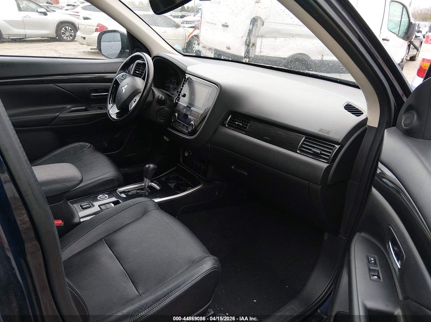 2017 Mitsubishi Outlander VIN JA4AZ3A36HZ030142 IAAI salvage auction — RIGHT FRONT, Wait Title, sold $2,850 on 2026-07-14 (photo 5)