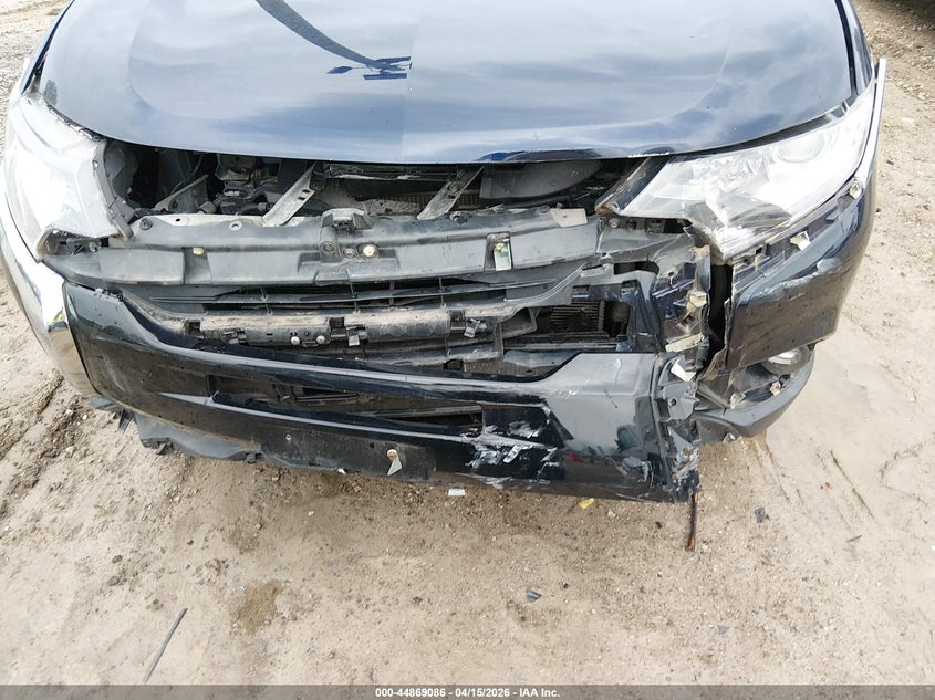 2017 Mitsubishi Outlander VIN JA4AZ3A36HZ030142 IAAI salvage auction — RIGHT FRONT, Wait Title, sold $2,850 on 2026-07-14 (photo 6)