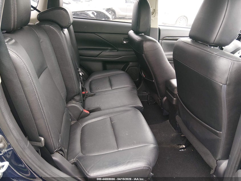 2017 Mitsubishi Outlander VIN JA4AZ3A36HZ030142 IAAI salvage auction — RIGHT FRONT, Wait Title, sold $2,850 on 2026-07-14 (photo 8)