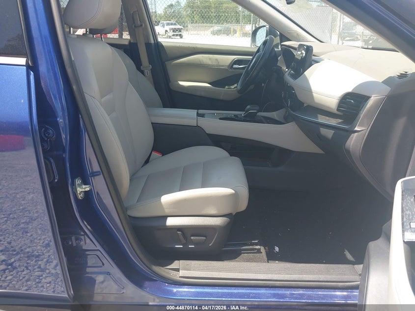 2021 Nissan Rogue VIN JN8AT3CA8MW025785 IAAI salvage auction — FRONT & REAR, Salvage Title, sold $2,300 on 2026-07-17 (photo 5)