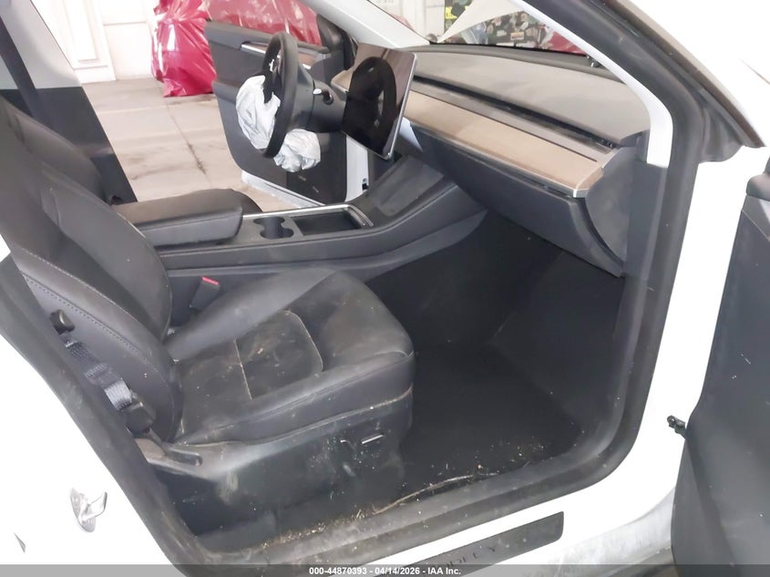2023 Tesla Model y VIN 7SAYGDEE5PF788671 IAAI salvage auction — RIGHT FRONT, Salvage (Oregon), sold $10,800 on 2026-07-09 (photo 5)