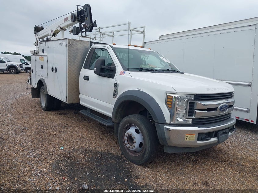 2019 Ford F-550 chassis VIN 1FDUF5GY1KEE76395 IAAI salvage auction — NORMAL WEAR, Clear (Mississippi), sold $15,000 on 2026-07-08 (photo 1)