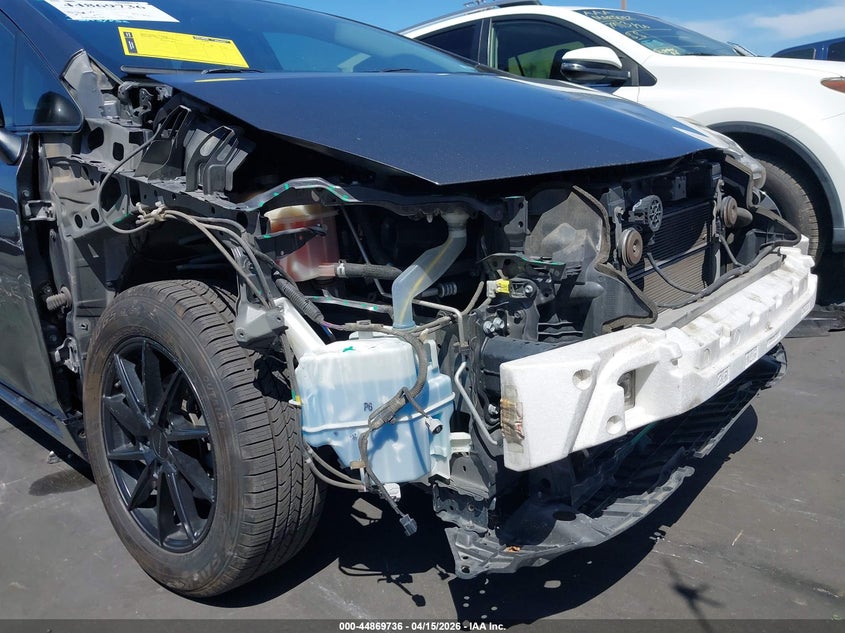 2015 Toyota Prius v VIN JTDZN3EU6FJ020651 IAAI salvage auction — FRONT END, Salvage Title, sold $2,000 on 2026-07-12 (photo 6)