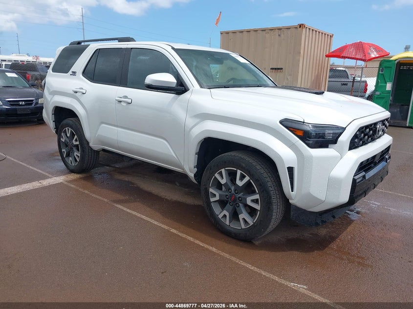 2025 Toyota 4runner VIN JTEVA5BR4S5022175 IAAI salvage auction — WATER/FLOOD, Salvage (Hawaii), sold $22,100 on 2026-07-28 (photo 1)