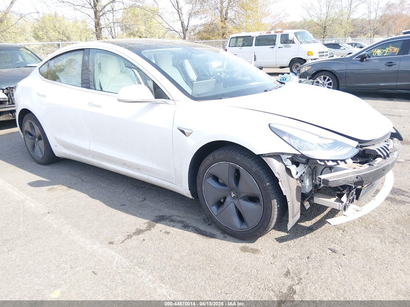 2018 Tesla Model 3 VIN 5YJ3E1EB0JF086007 IAAI salvage auction — FRONT END, Wait Title, sold $9,900 on 2026-07-16 (photo 1)