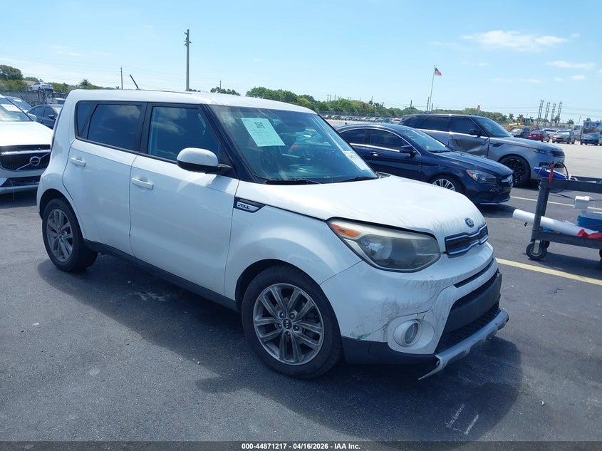 2018 Kia Soul VIN KNDJP3A52J7889646 IAAI salvage auction — LEFT FRONT, Rebuildable (Florida), sold $1,150 on 2026-07-23 (photo 1)
