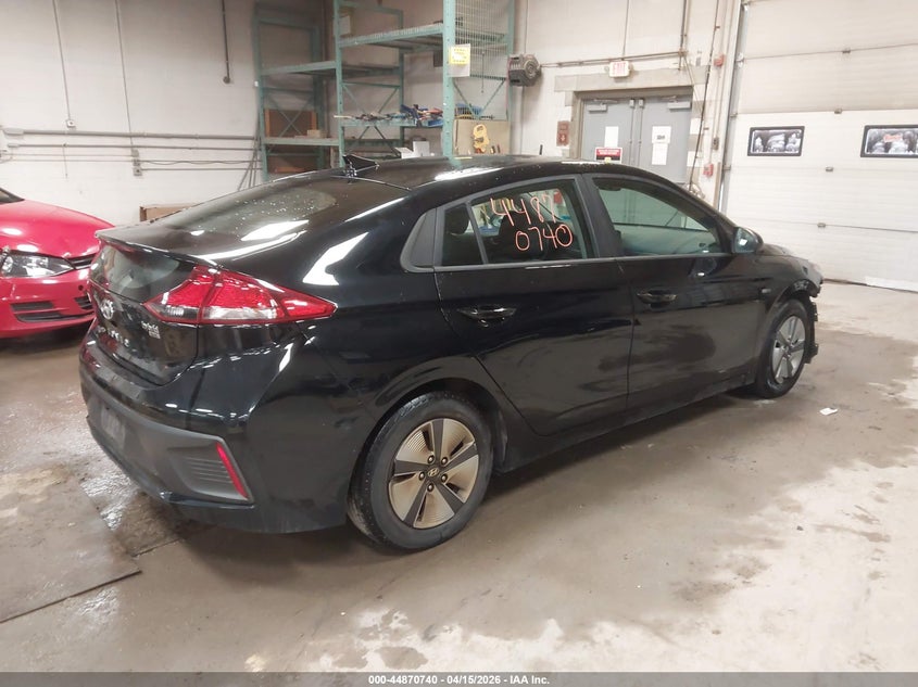 2020 Hyundai Ioniq VIN KMHC65LC4LU186102 IAAI salvage auction — LEFT FRONT, Salvage (New Hampshire), sold $1,700 on 2026-07-13 (photo 4)