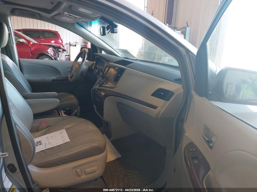 2011 Toyota Sienna VIN 5TDDK3DC9BS027392 IAAI salvage auction — REAR END, Salvage (Michigan), sold $775 on 2026-07-21 (photo 5)