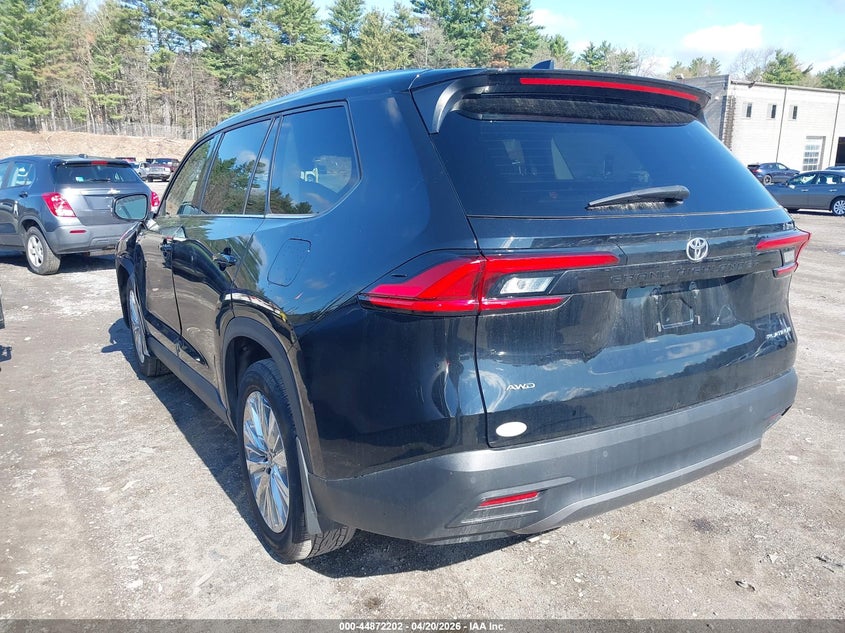 2024 Toyota Highlander VIN 5TDAAAB50RS065781 IAAI salvage auction — LEFT FRONT, Salvage (Massachusetts), sold $25,900 on 2026-07-10 (photo 3)