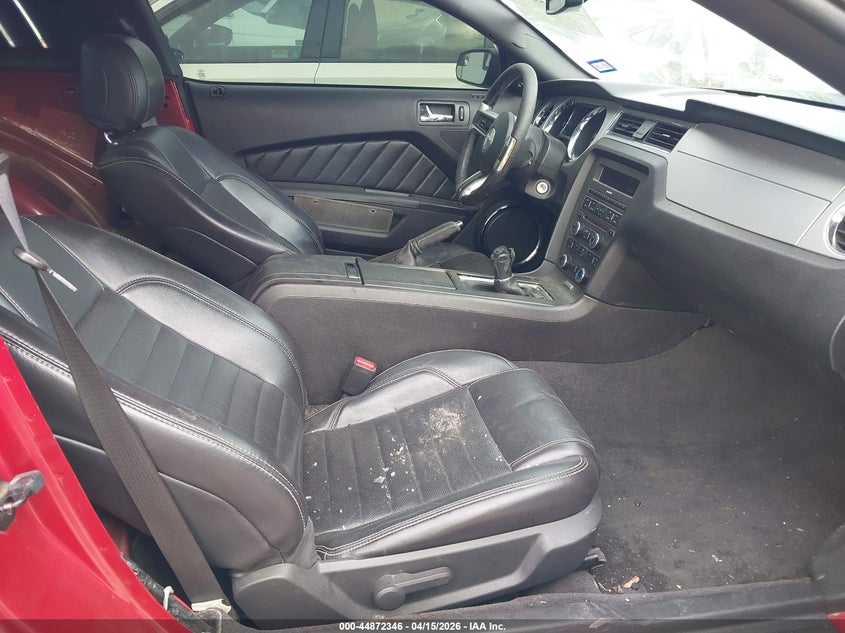 2013 Ford Mustang VIN 1ZVBP8CF0D5231926 IAAI salvage auction — FRONT & REAR, Salvage (Texas), sold $4,000 on 2026-08-03 (photo 5)