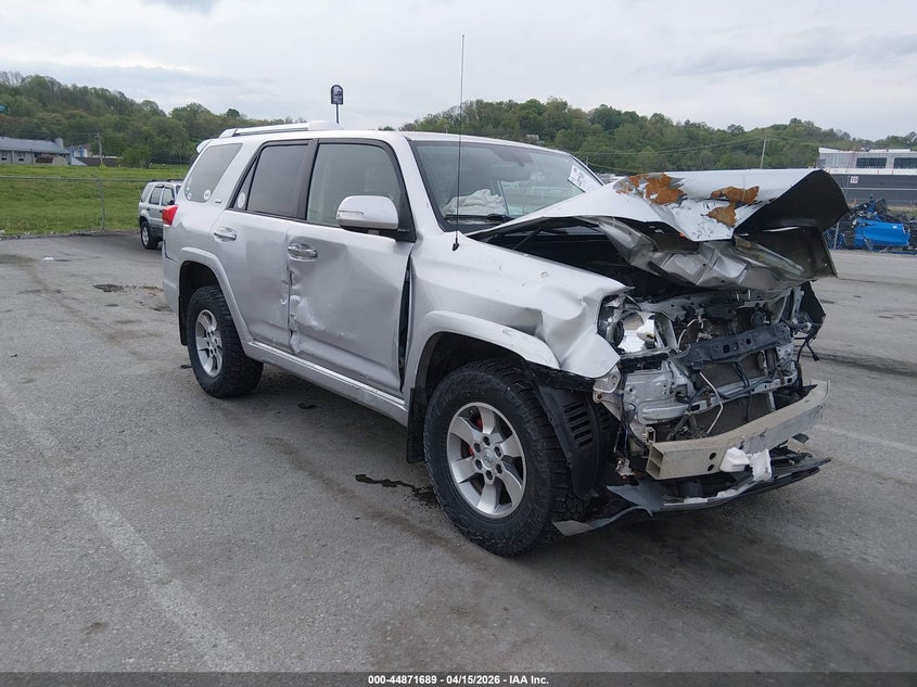 2010 Toyota 4runner VIN JTEBU5JR6A5017893 IAAI salvage auction — FRONT END, Salvage (Illinois), sold $2,650 on 2026-07-11 (photo 1)