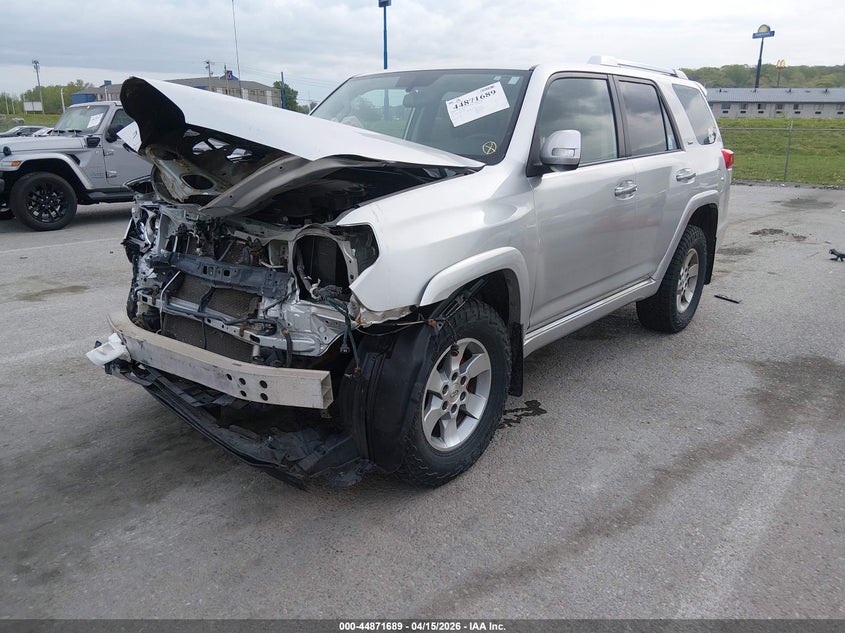 2010 Toyota 4runner VIN JTEBU5JR6A5017893 IAAI salvage auction — FRONT END, Salvage (Illinois), sold $2,650 on 2026-07-11 (photo 2)