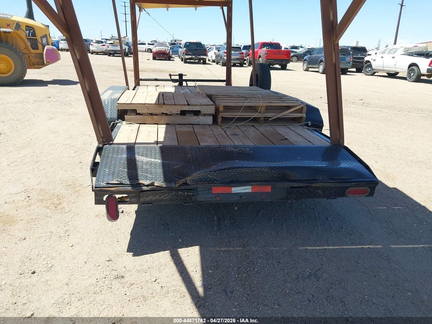 2023 Ht trailers llc 20 flatbed VIN 7V41E2029PH001357 IAAI salvage auction — REAR END, Original (Texas), sold $2,450 on 2026-07-13 (photo 6)